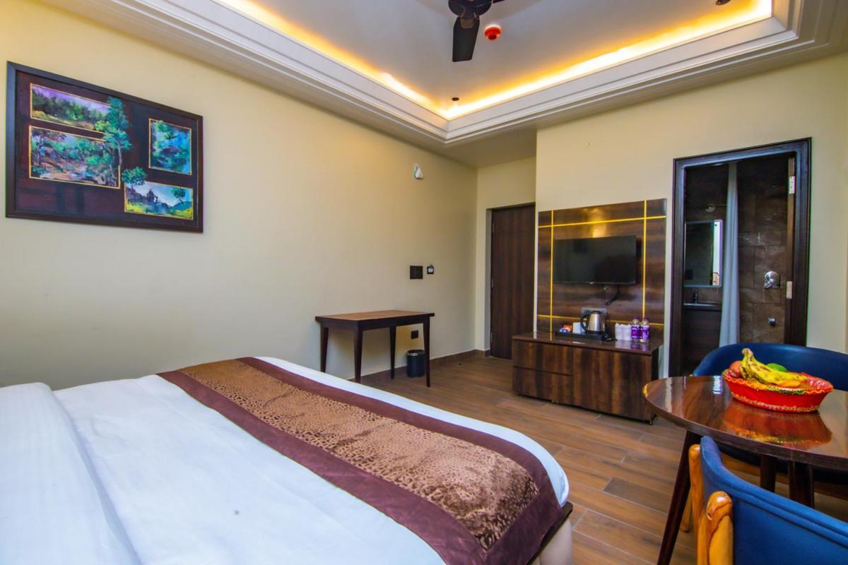 Hotel Lords Valley Рішикеш Екстер'єр фото