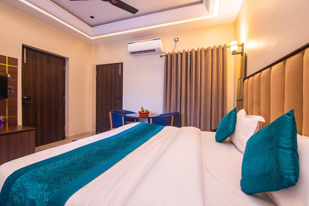Hotel Lords Valley Рішикеш Екстер'єр фото