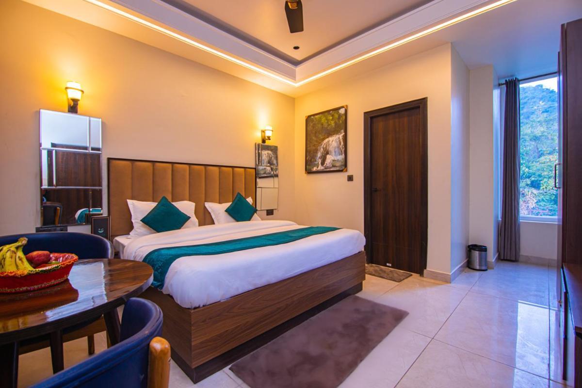Hotel Lords Valley Рішикеш Екстер'єр фото
