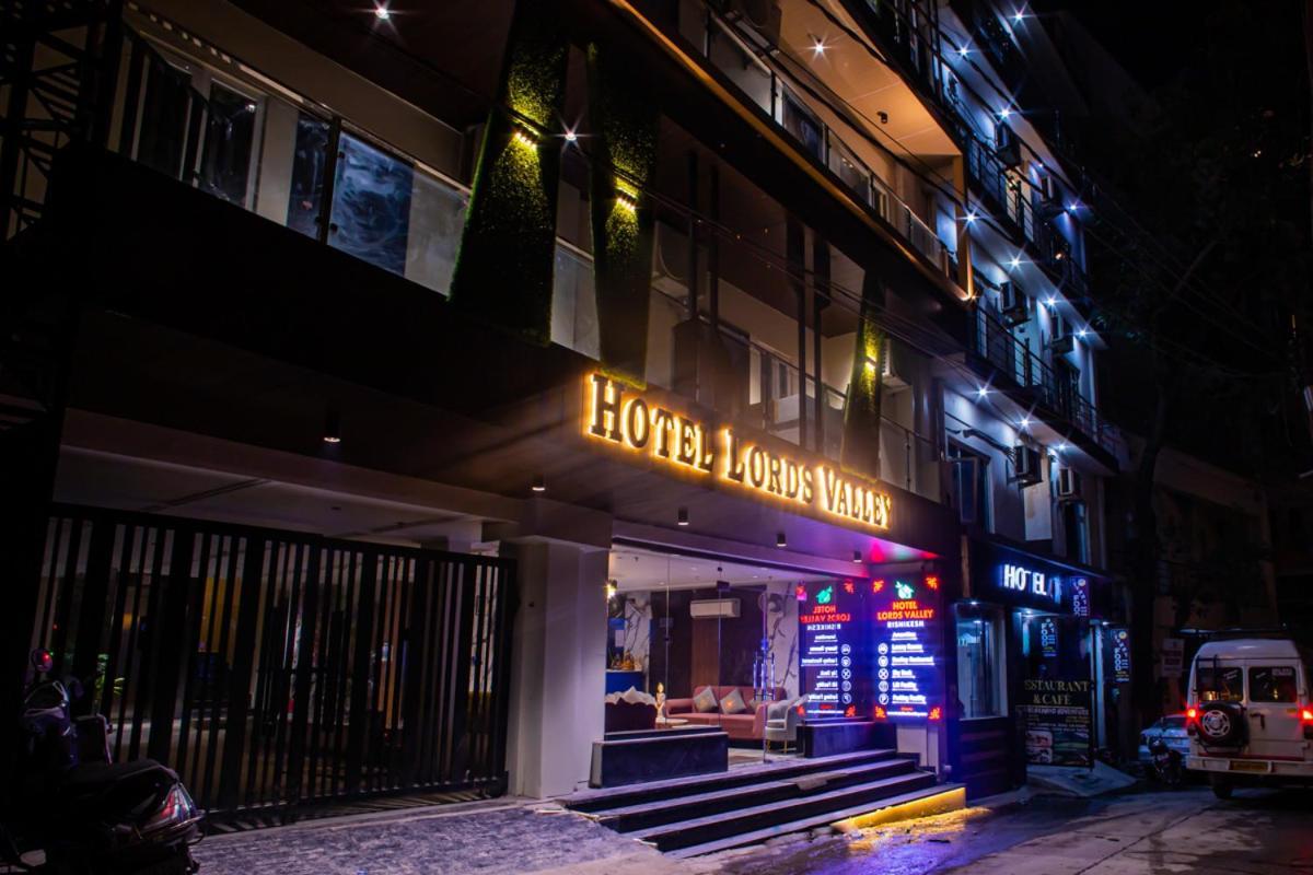 Hotel Lords Valley Рішикеш Екстер'єр фото