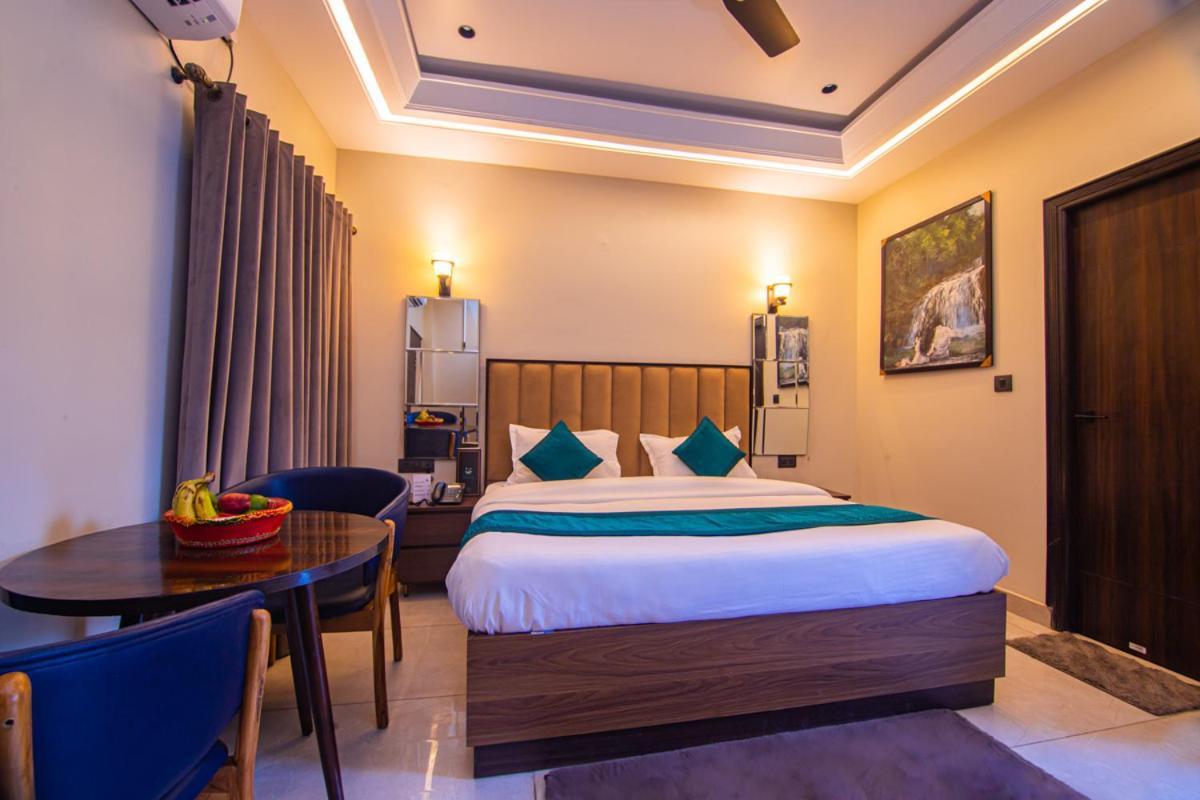 Hotel Lords Valley Рішикеш Екстер'єр фото
